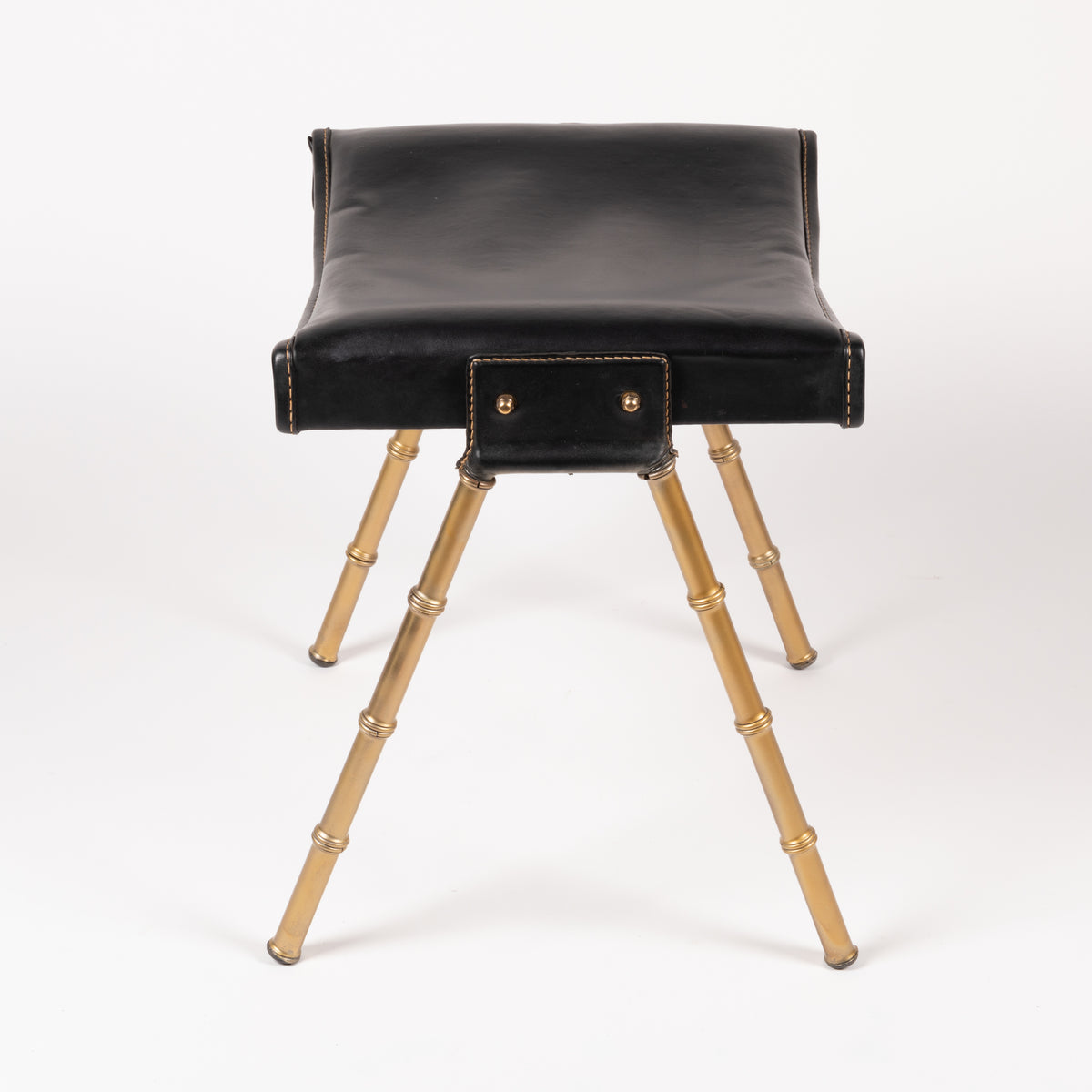 Jacques Adnet – Paire de tabourets en skaï – vue 6