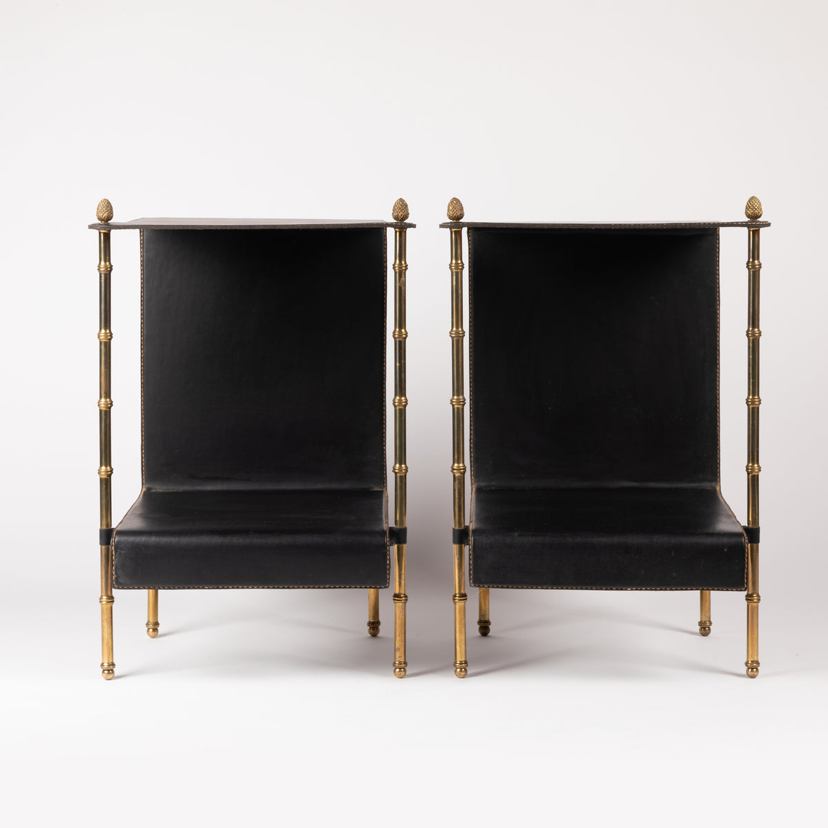 Jacques Adnet – Paire de tables – vue 4