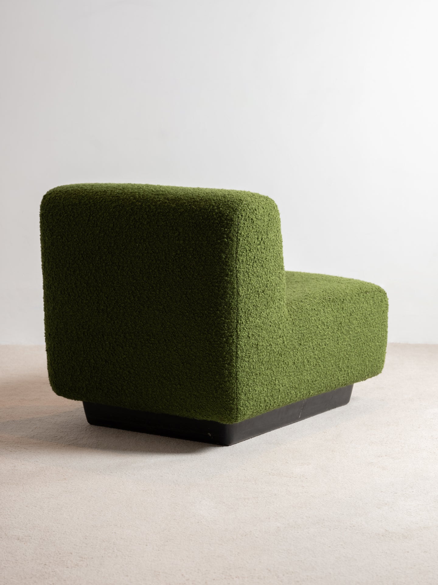 Paire de chauffeuses de O.ROLLIN 1970