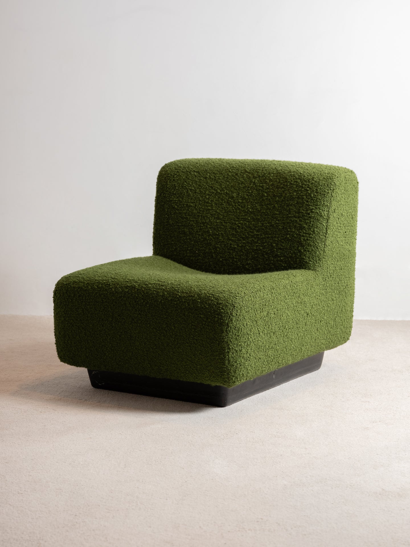 Paire de chauffeuses de O.ROLLIN 1970