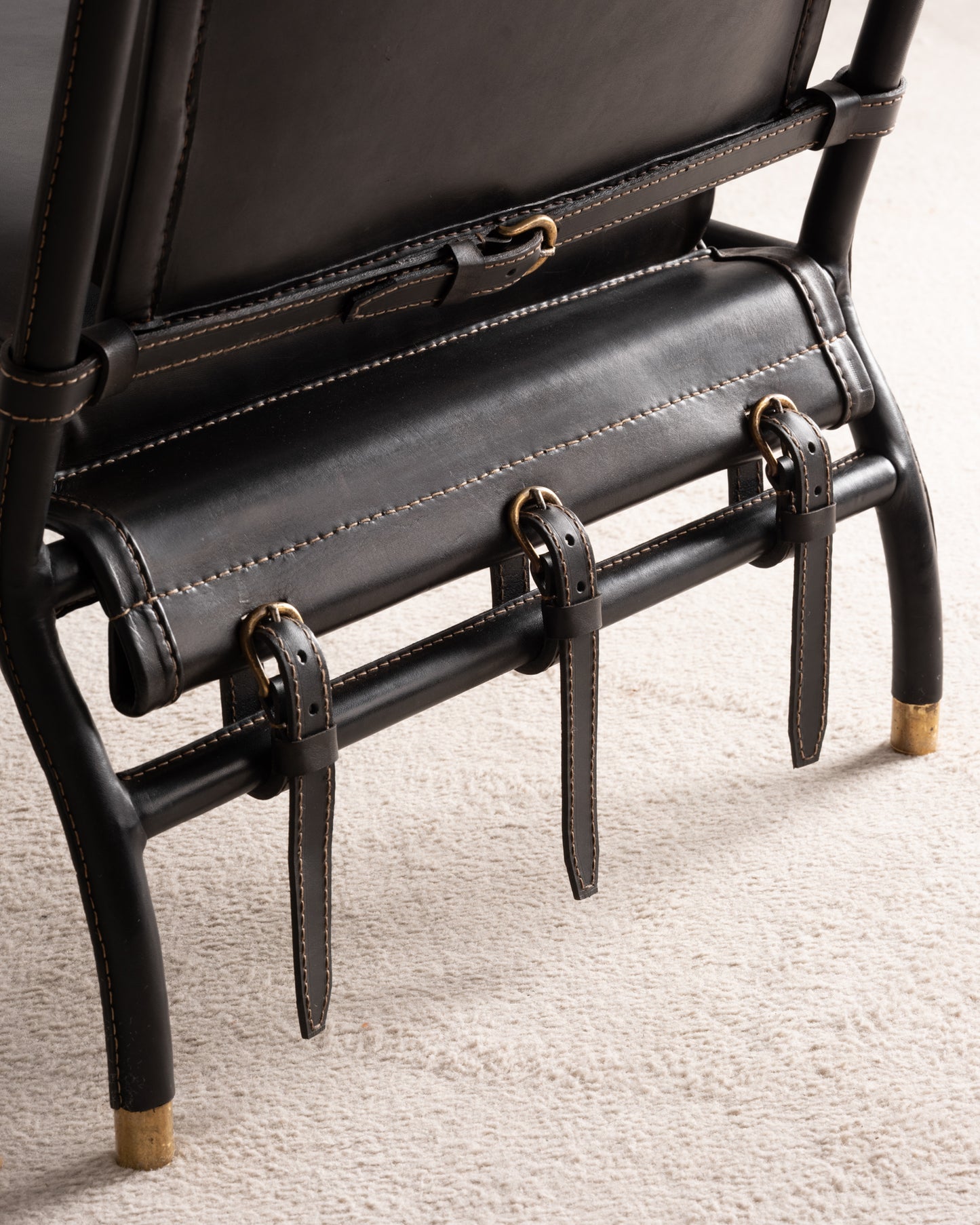 Jacques Adnet - Paire de fauteuils bas - VENDU