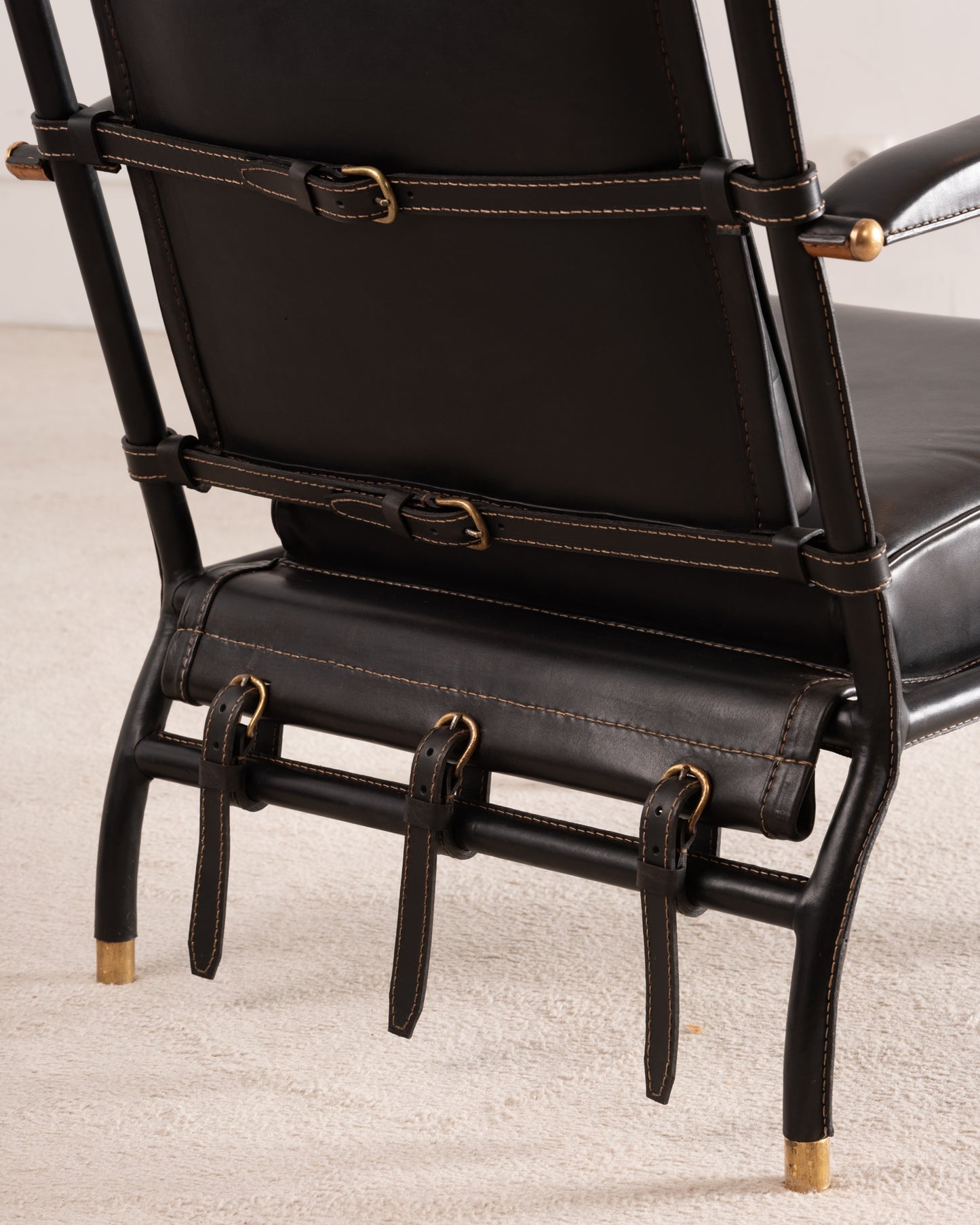 Jacques Adnet - Paire de fauteuils bas - VENDU