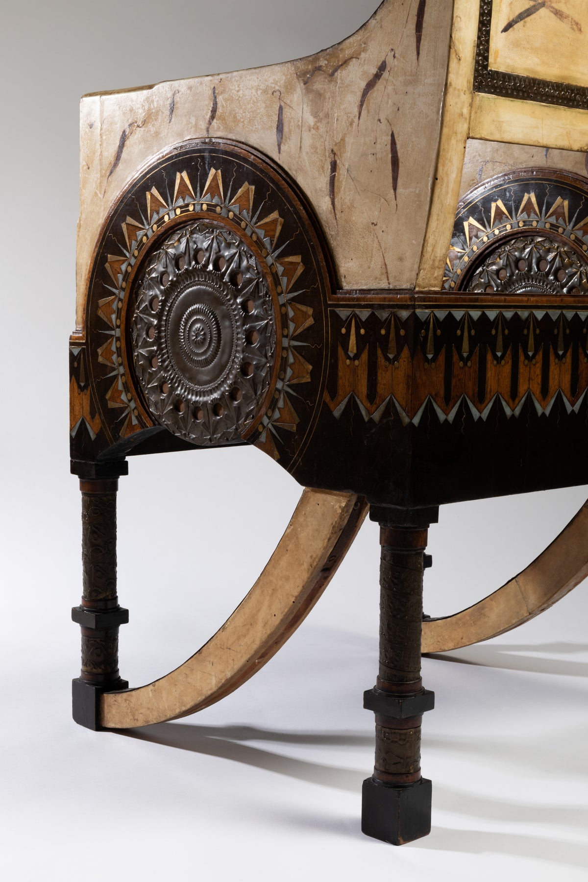 Exceptionnels fauteuils de Carlo Bugatti – vue 4