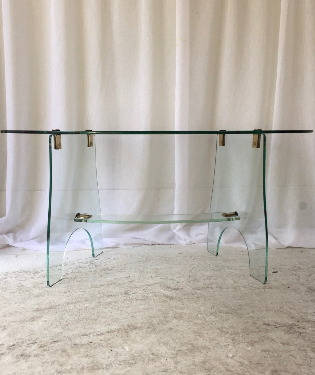 Fontana Arte – Table basse en verre et laiton doré – vue 5