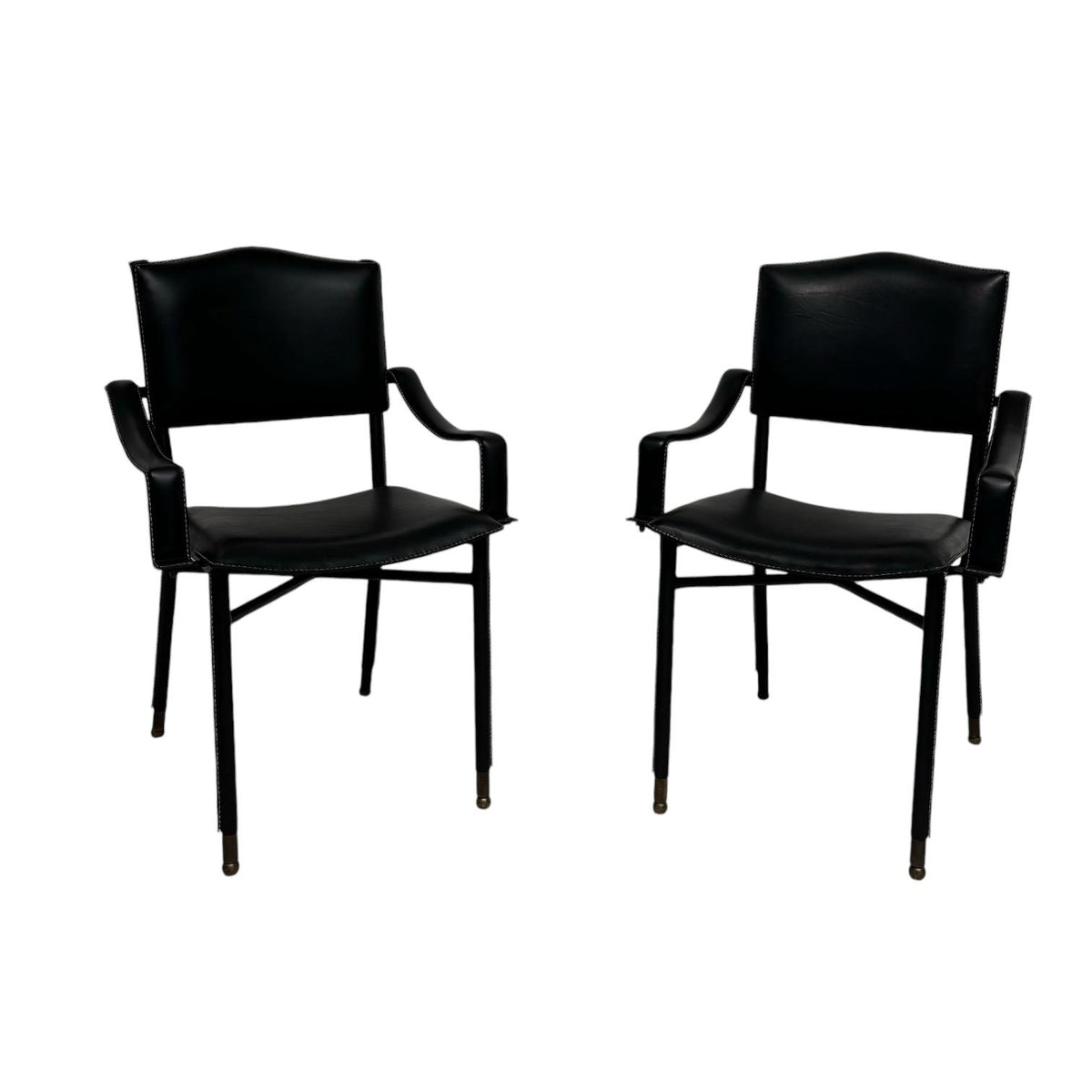 Jacques Adnet – Paire de fauteuils en métal et cuir – vue 2