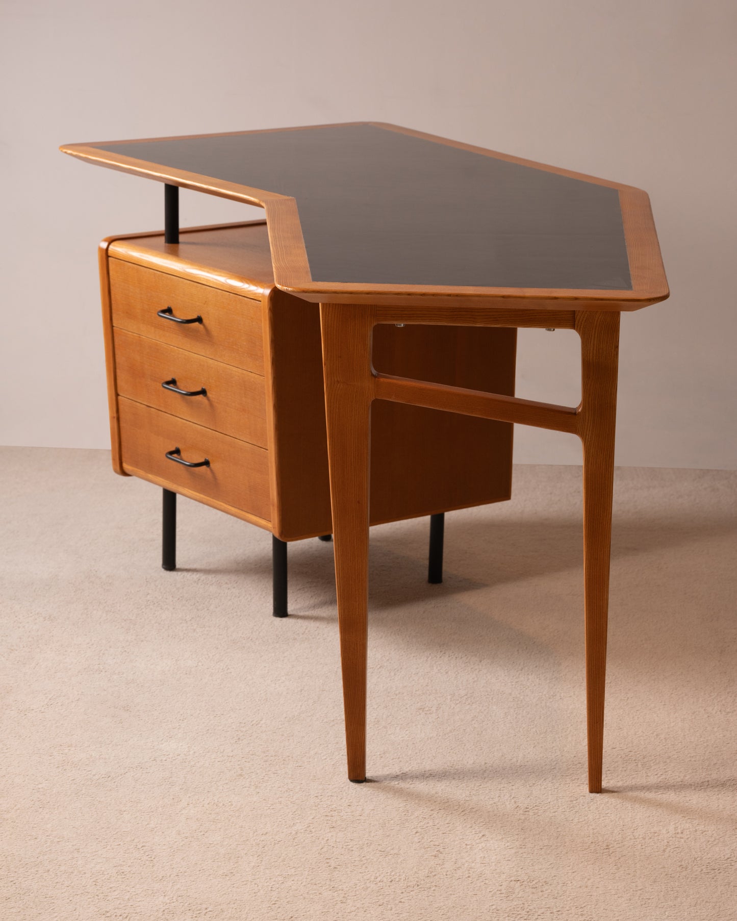 Charles Ramos - Bureau Bommerang